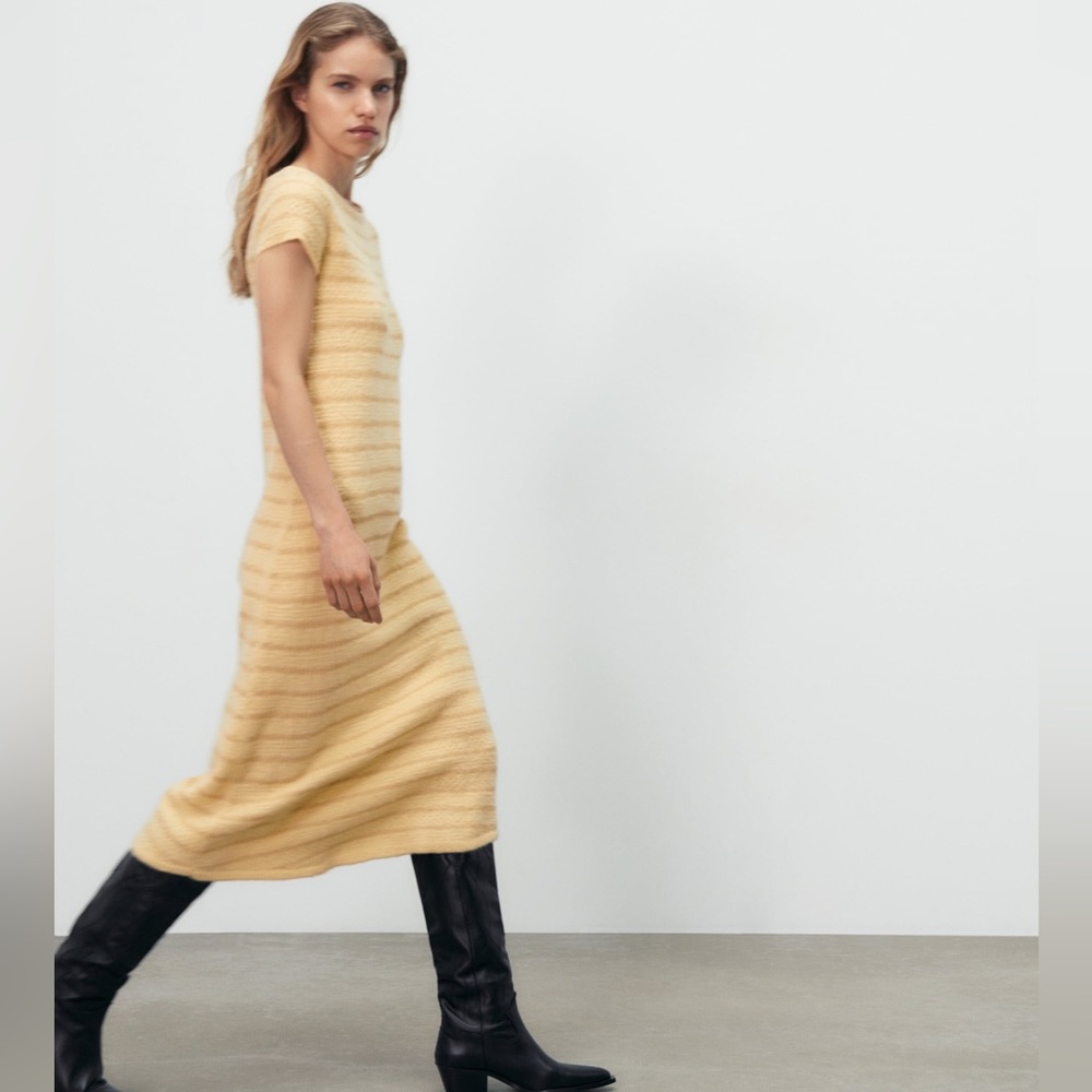 - NEW Zara woven fabric dress